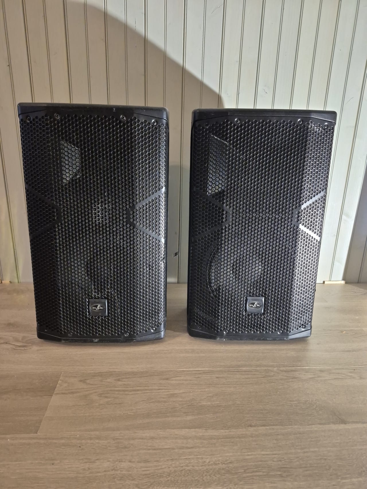 2kpl DAS Audio ALTEA 412A lavamonitorit
