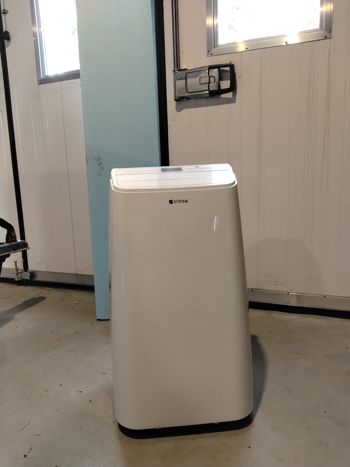 Siirrettävä jäähdytin STRÖME  Model. YPS-12 3500W