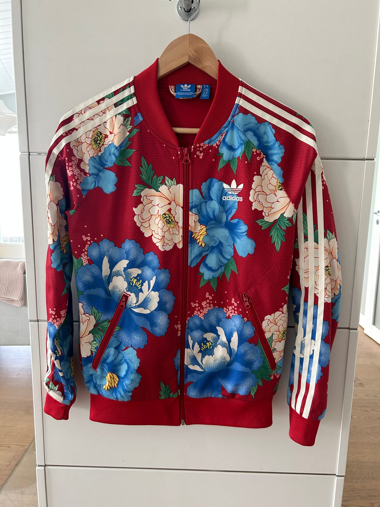 Adidas takki