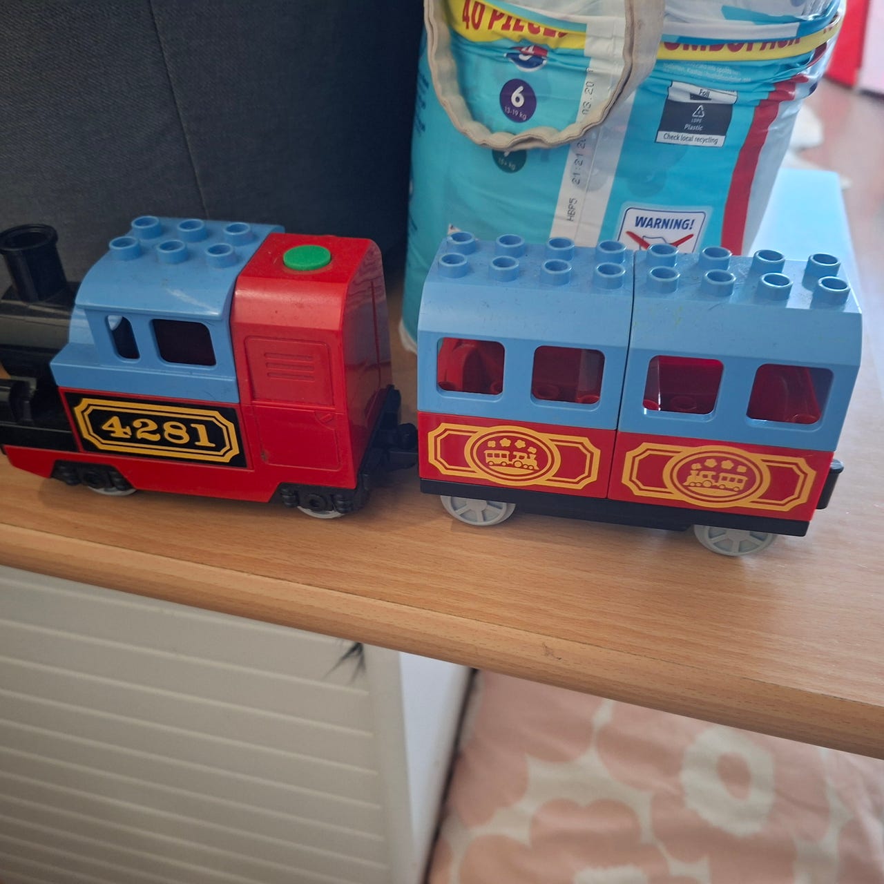 Iso LEGO DUPLO Junarata + paristokäyttöinen juna 10507 (Äänelline