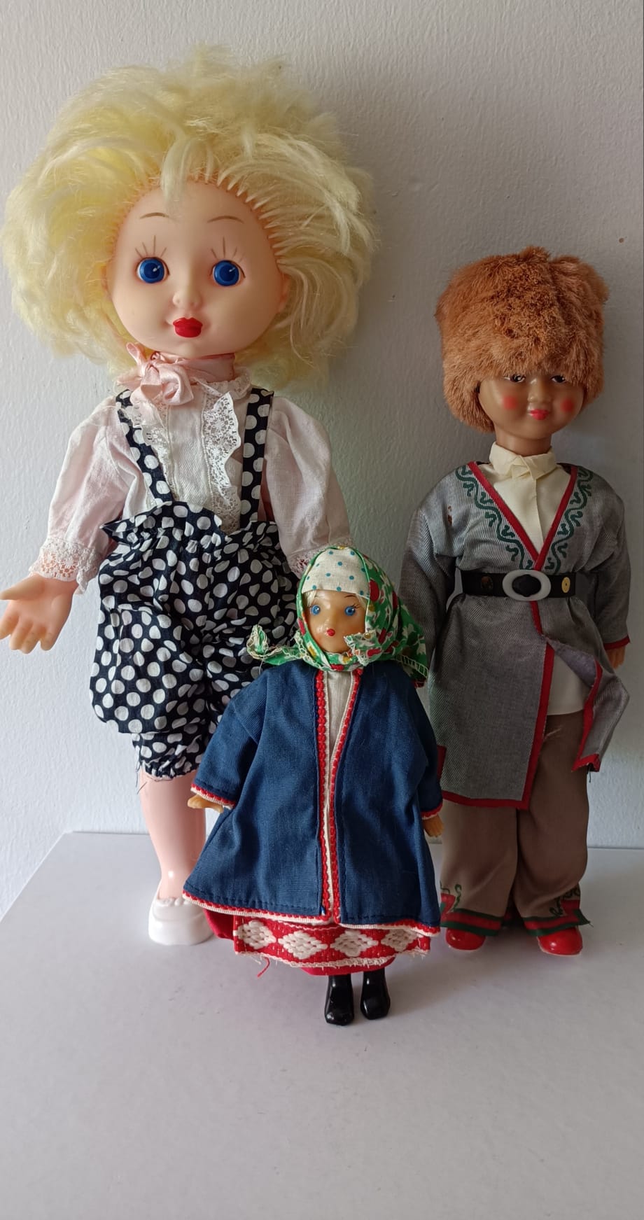 3 neuvostoaikaista nukkea – yhteishintaan 30 €