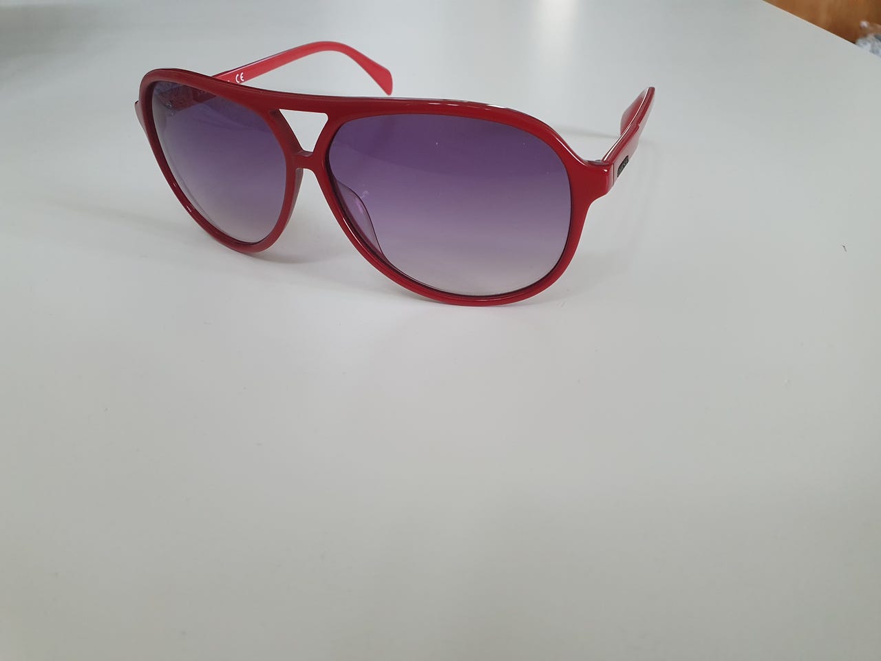 Diesel DL0158 aurinkolasit punainen unisex