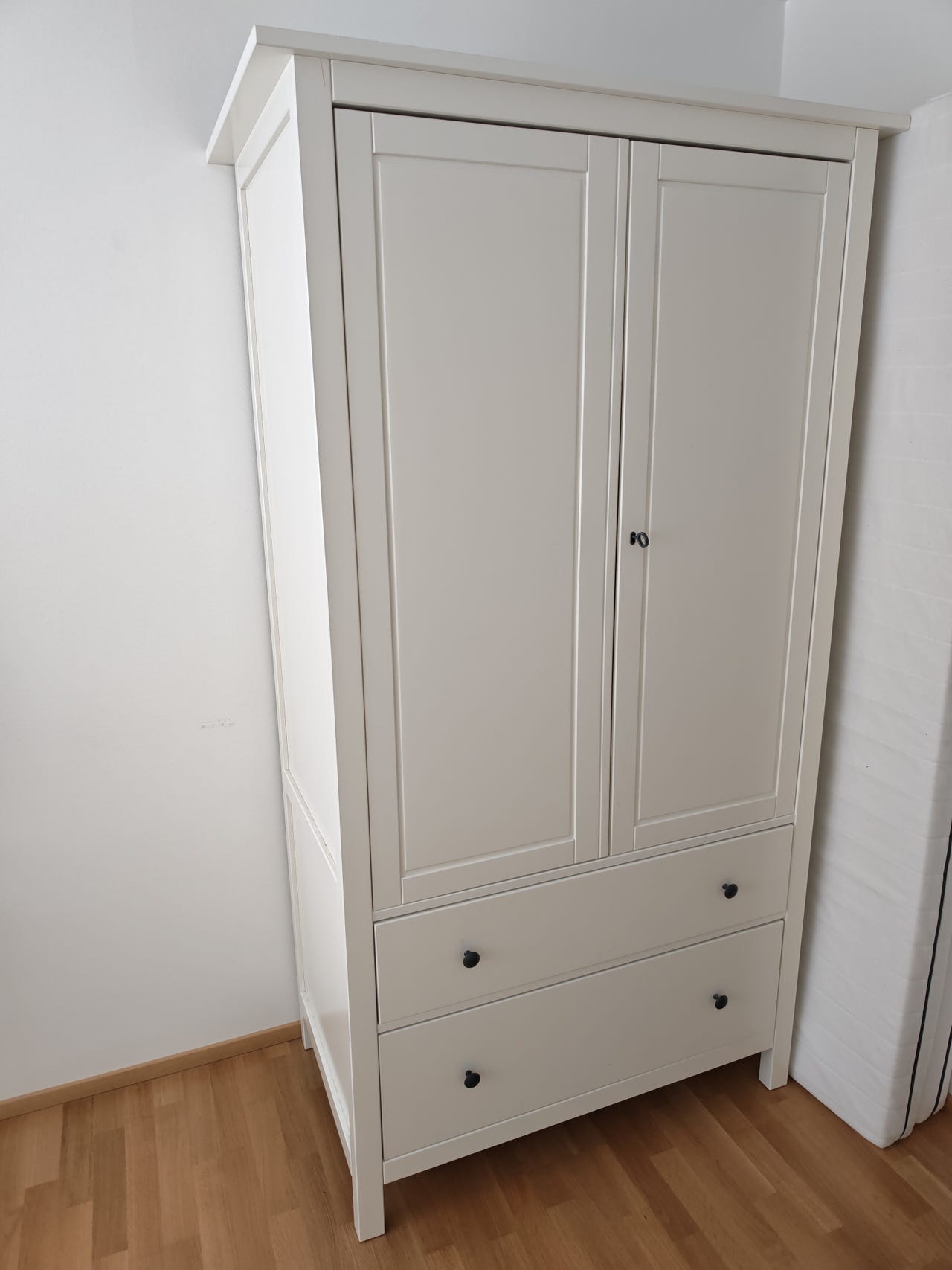 Ikea kaappi