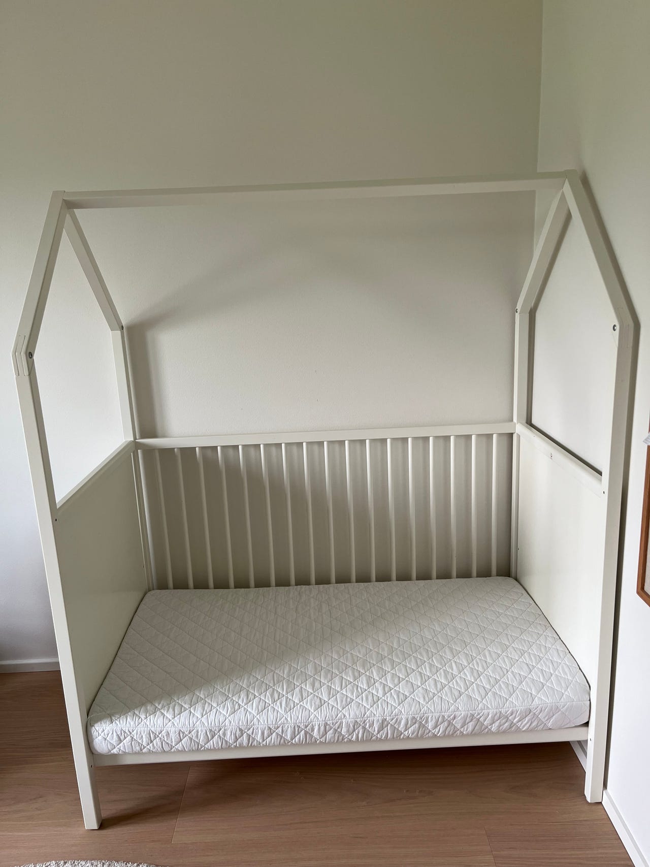 Pinna/juniorisänky Stokke home bed