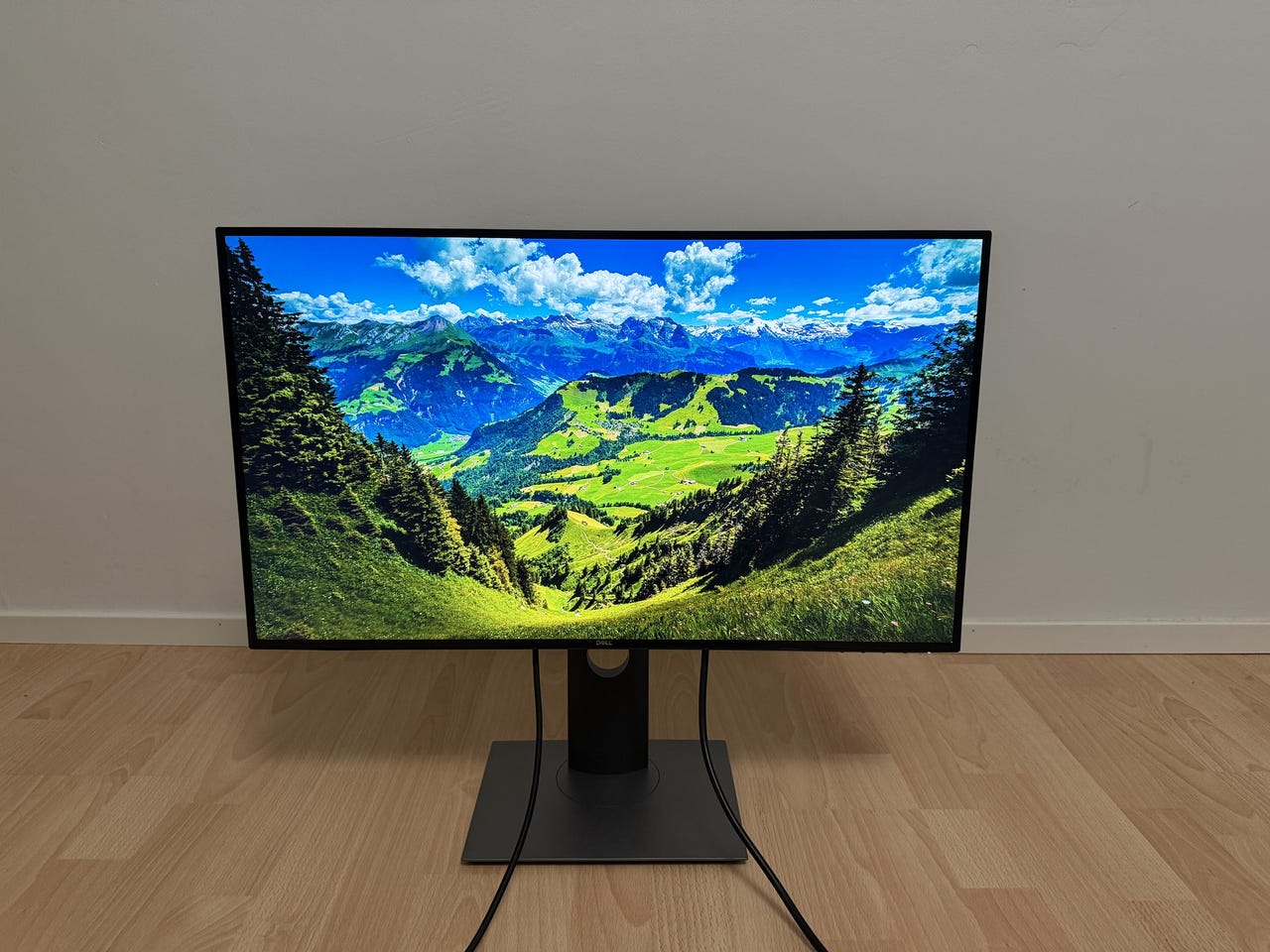 Dell UltraSharp U2720Q, 27 4K näyttö