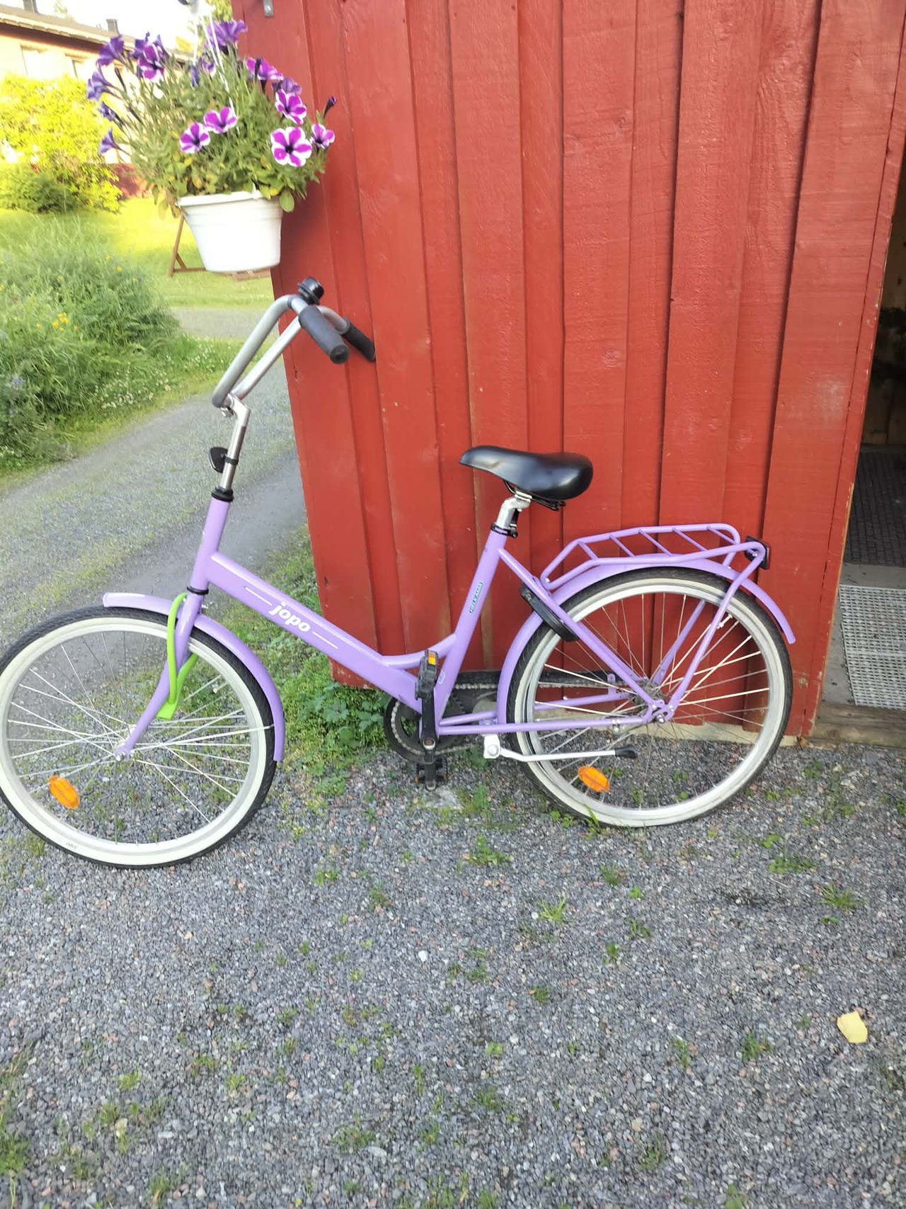 24 kaupunkipyörä violetti