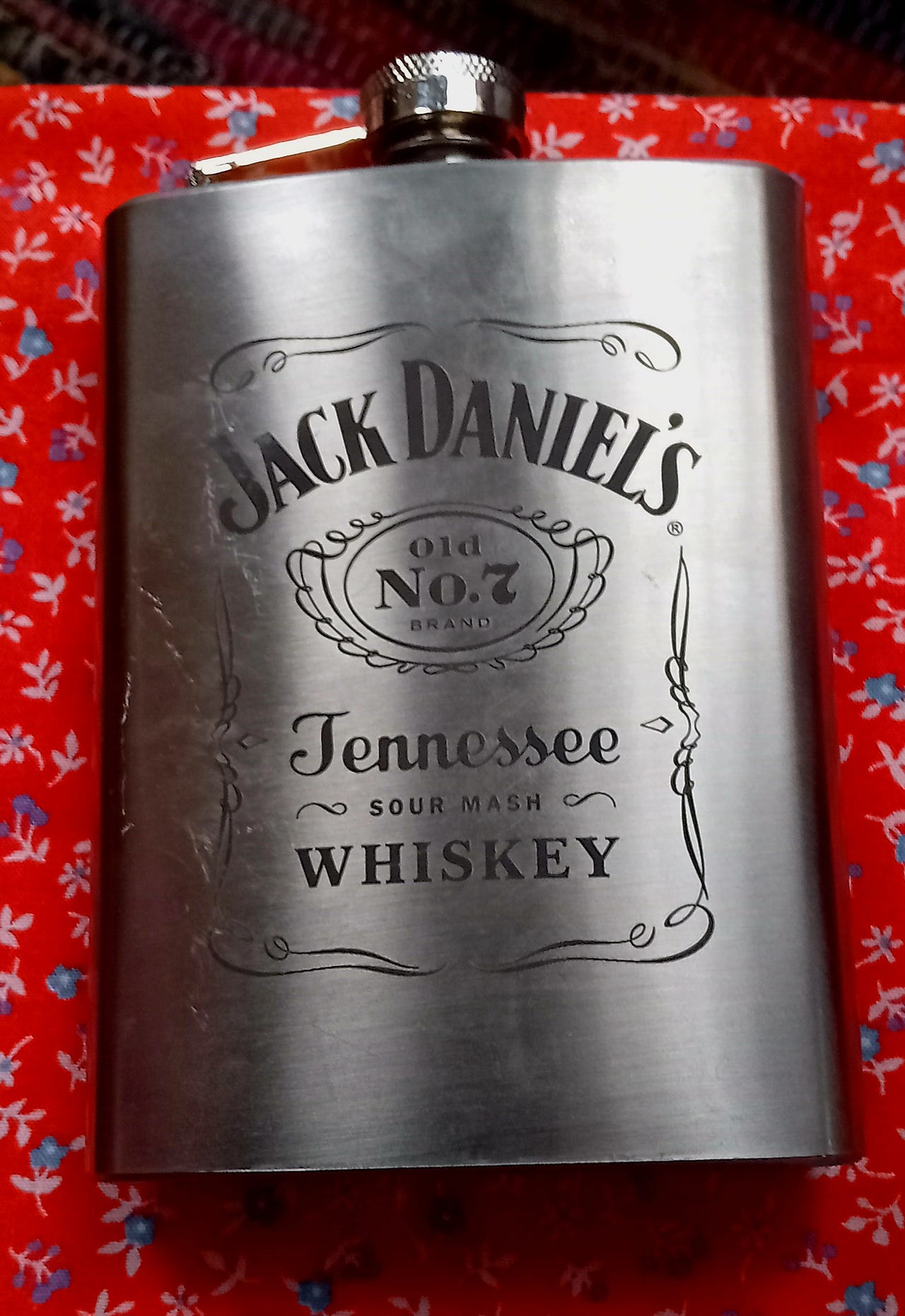 Uusi Jack Daniels taskumatti