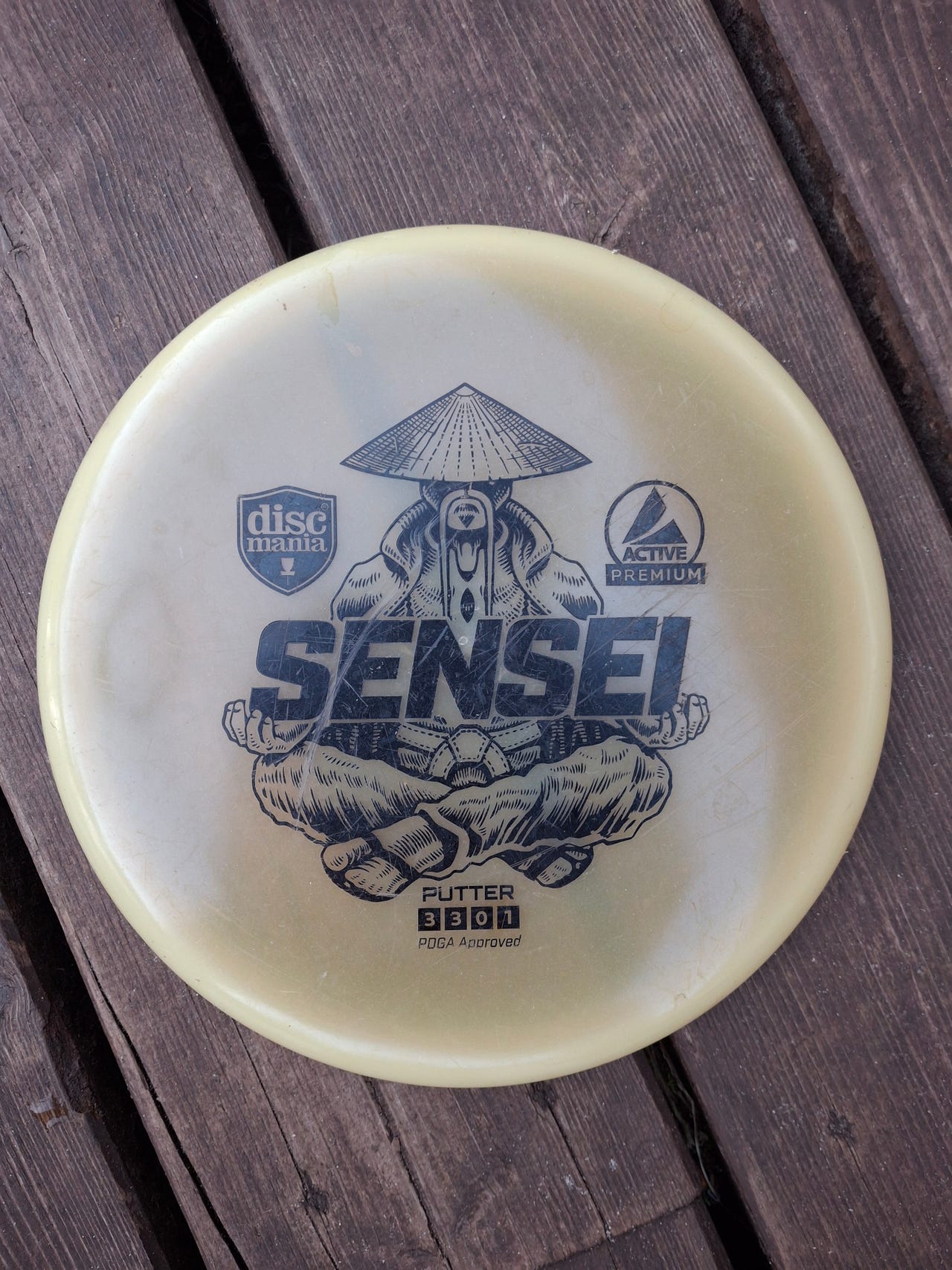 Discmania Sensei Frisbee golf kiekko