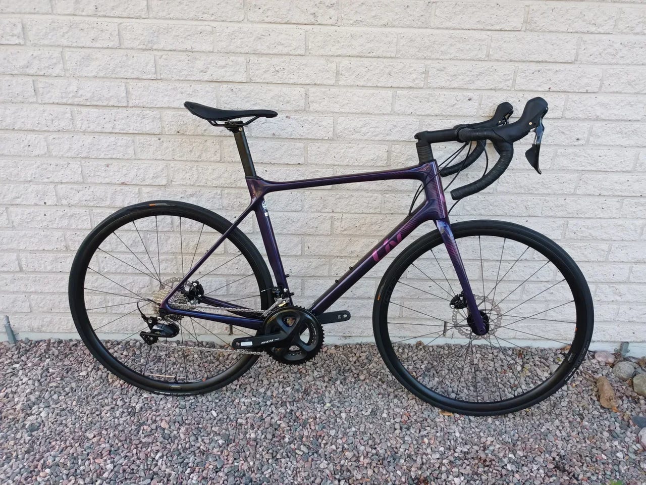 Liv advanced 2 carbon