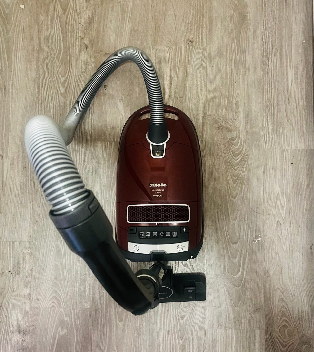 Miele Complete C3 Active -pölynimuri