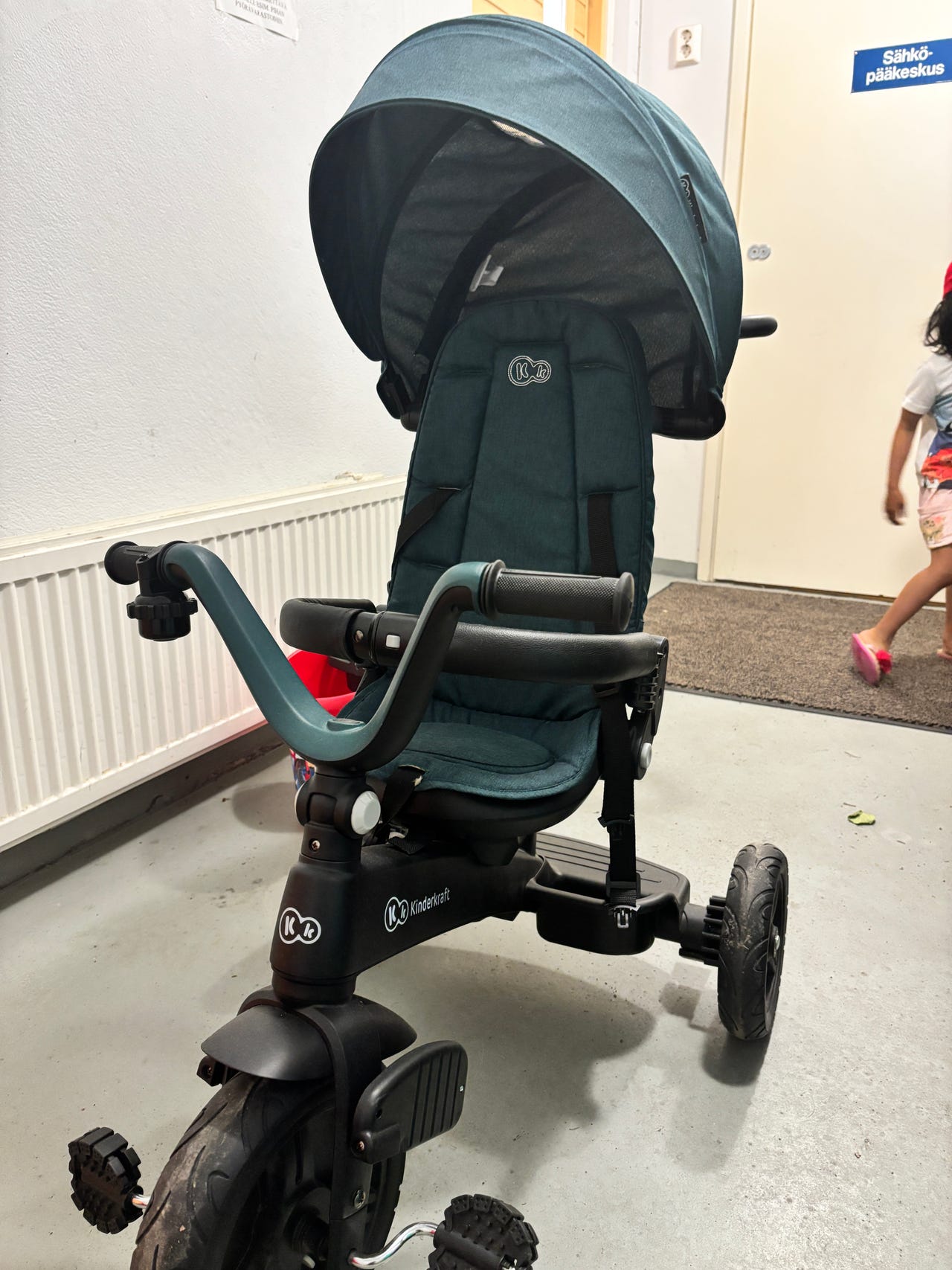 Kinderkraft kolmipyörä/rattaat vihreä
