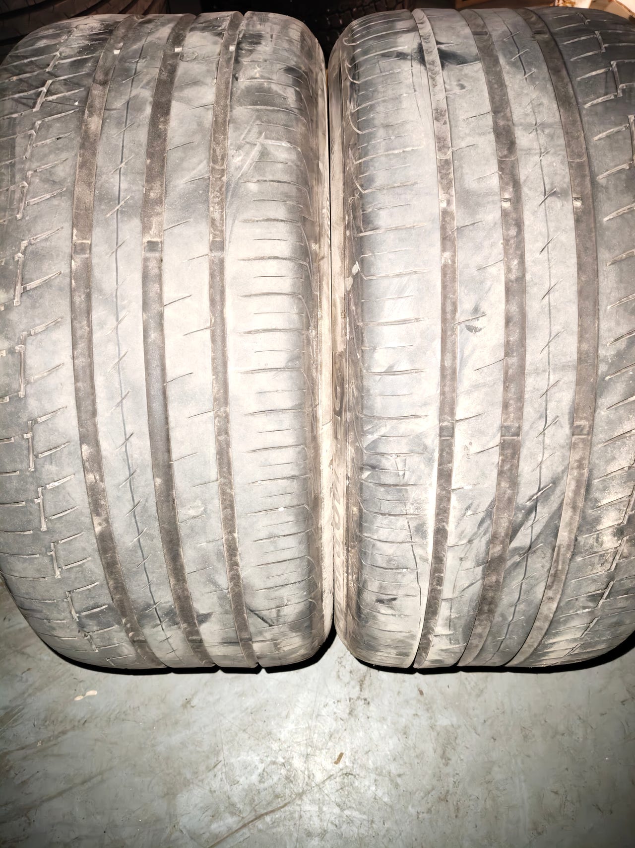2kpl Continental 255/40R18 kesärenkaita
