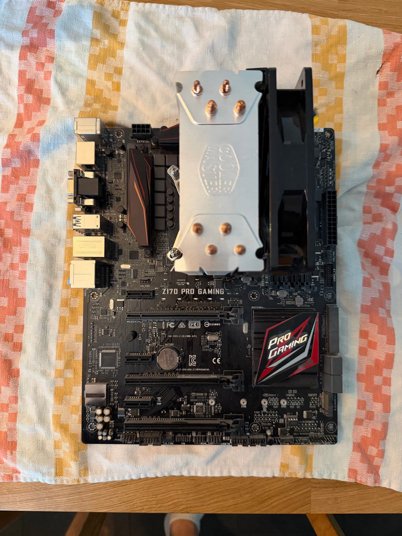 Intel i5-6600K CPU + Cooler Master jäähy + Asus Z170 Pro Gaming