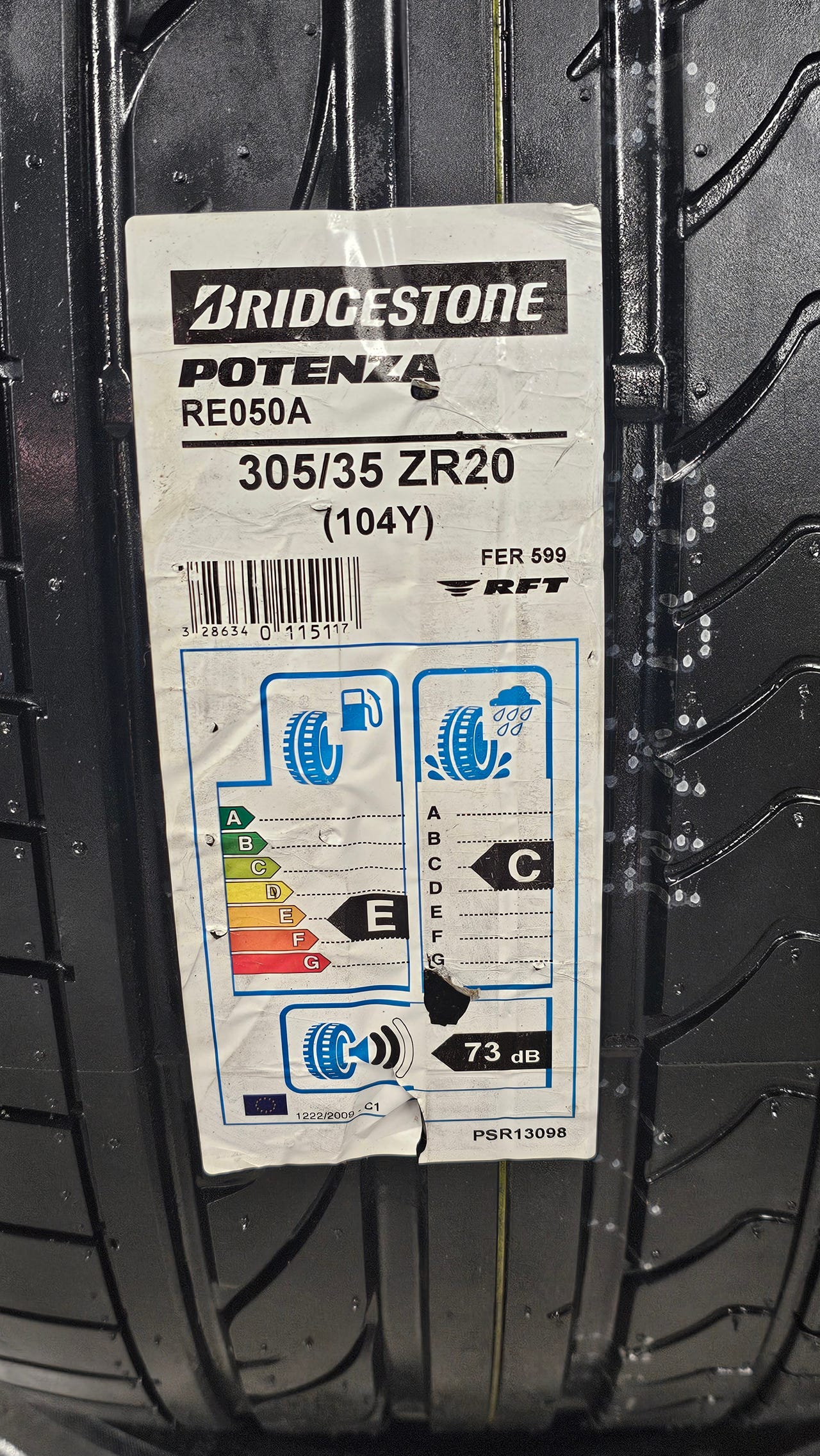 Uudet 305 35 20 BRIDGESTONE