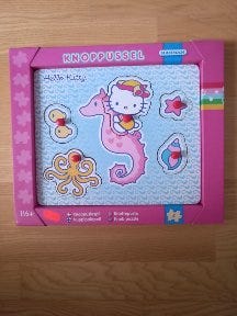 Hello&Kitty  uusi palapeli