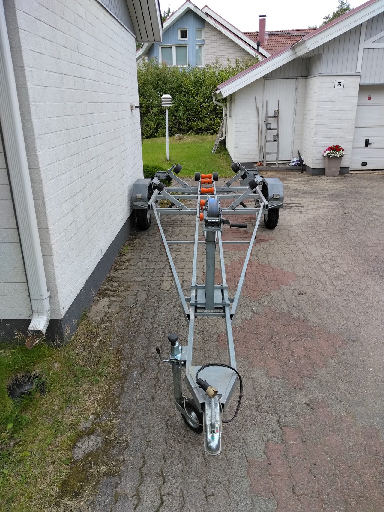 Veneen kuljetustraileri. Respo 750V591L209