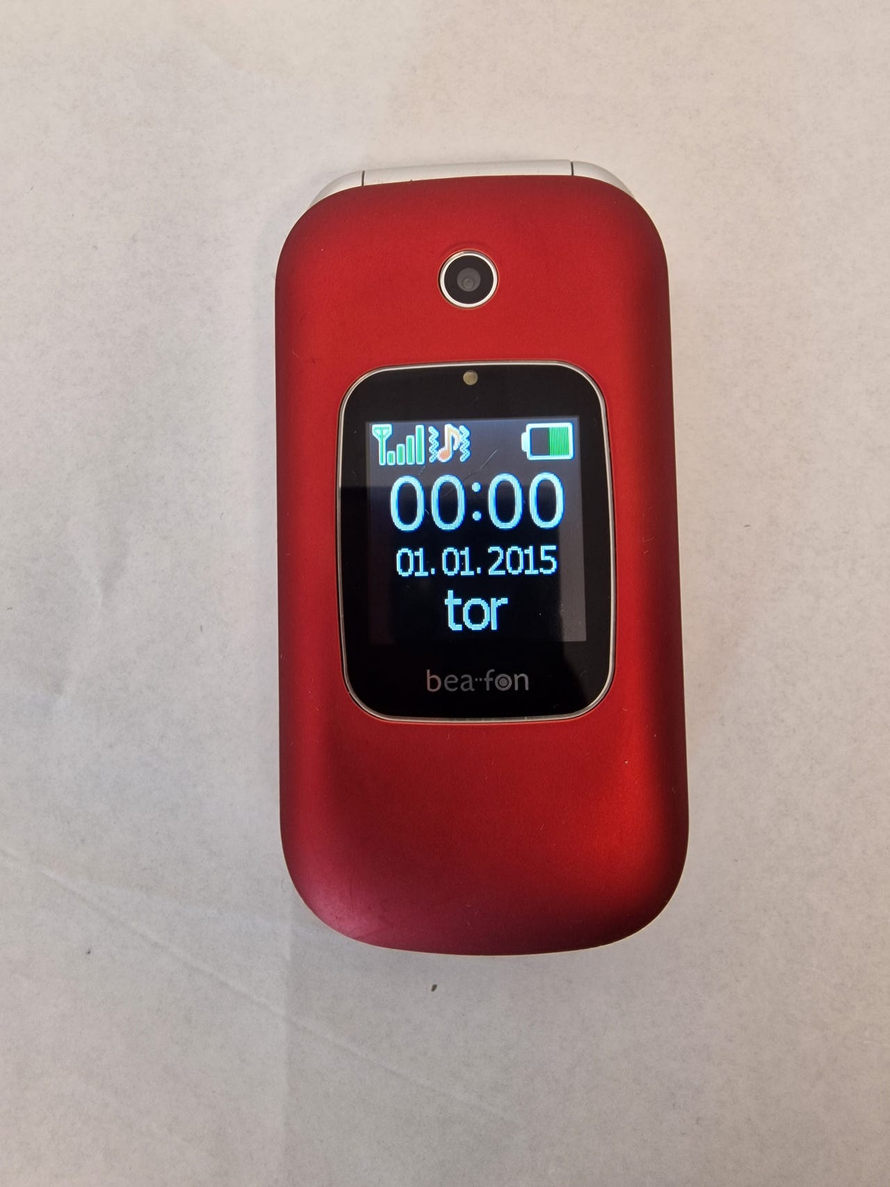 Beafon SL660 simpukkapuhelin