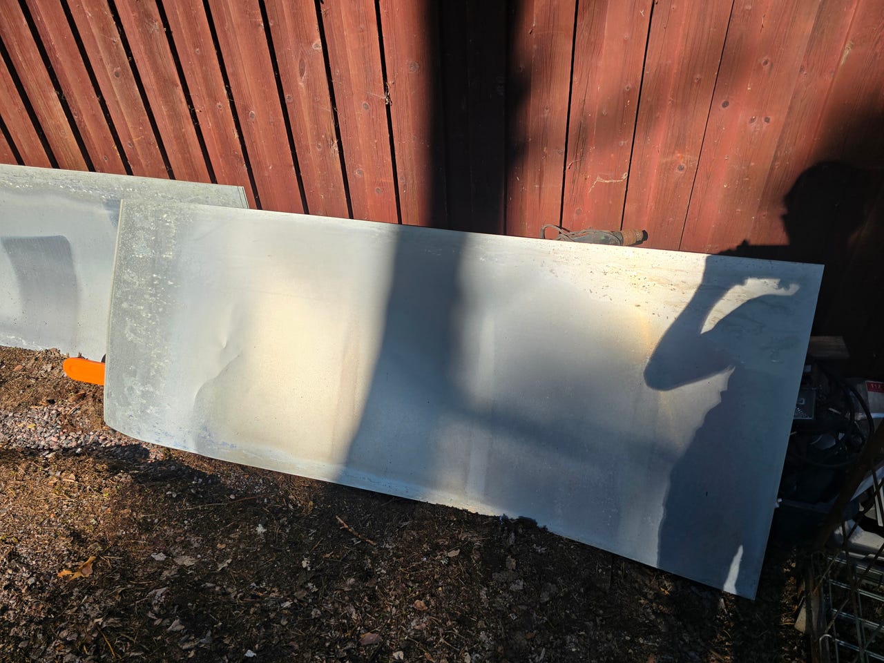 Alumiinilevyjä 220 cm x 85 cm