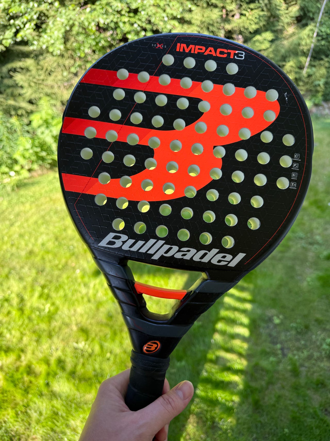 Bullpadel X-Series Impact 3 padelmaila musta/oranssi