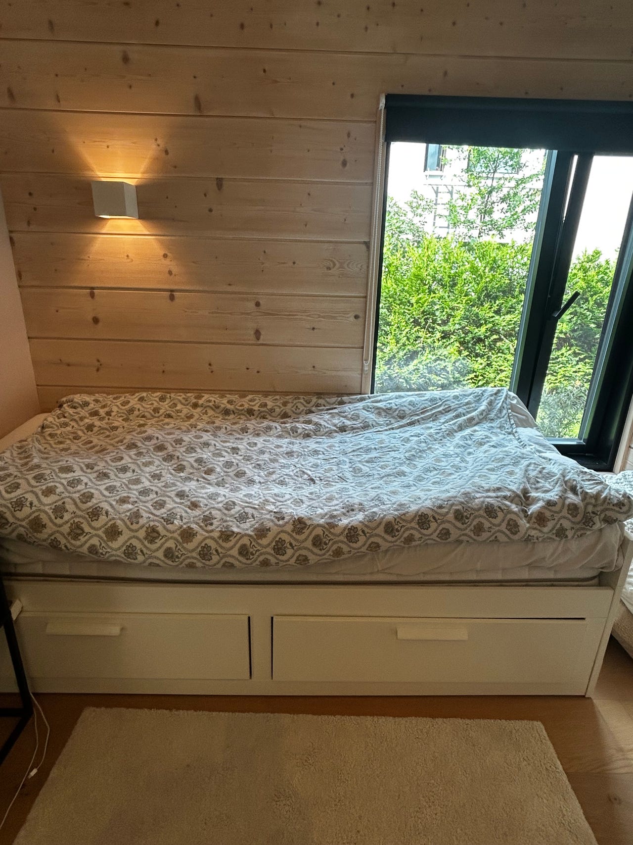 Ikea Brimnes sänky