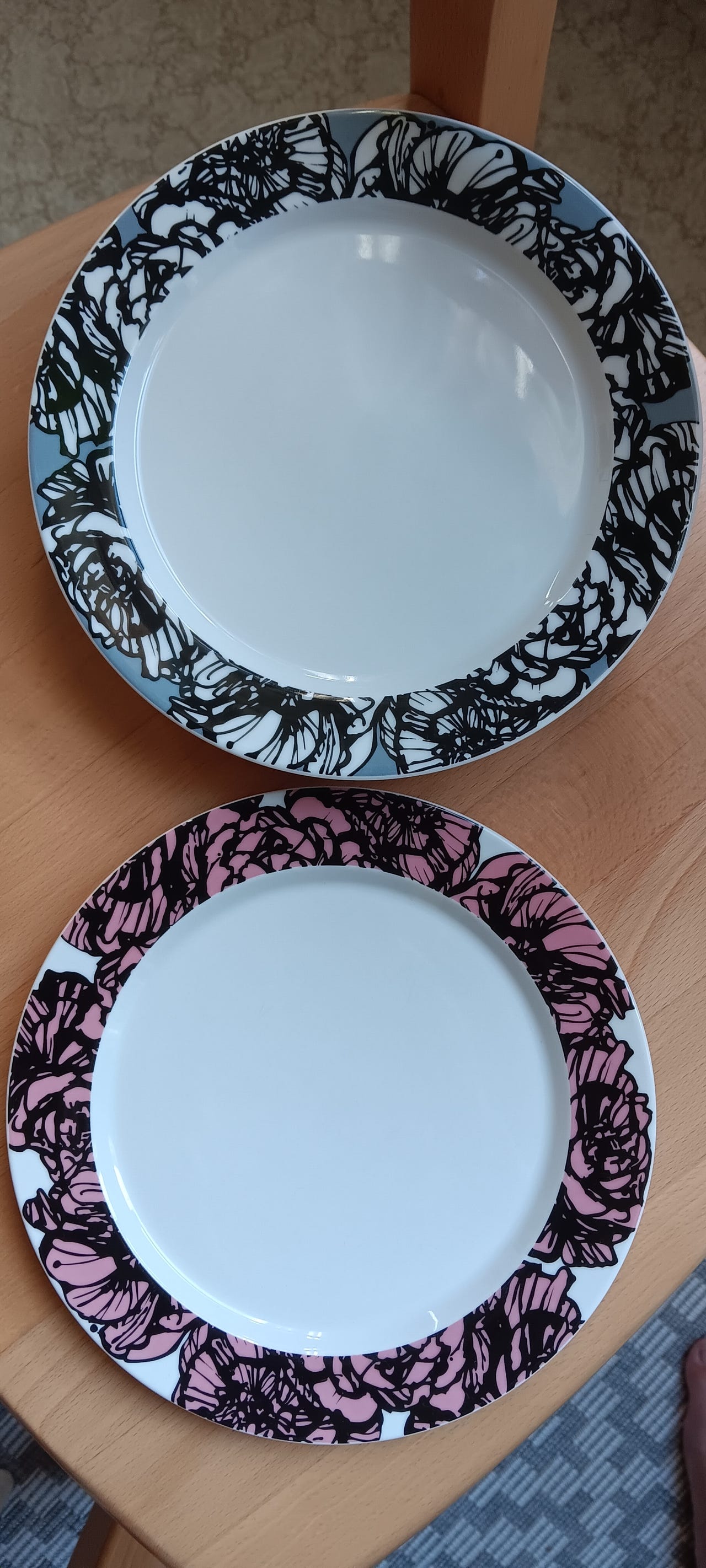 Nanson pioni lautaset