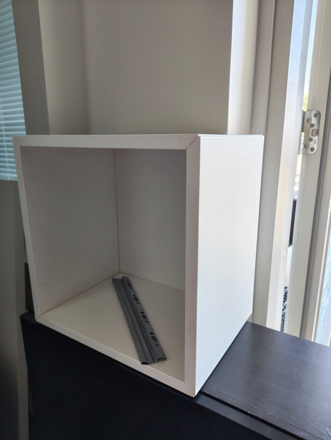 Ikea Eket seinäkuutio ja kisko