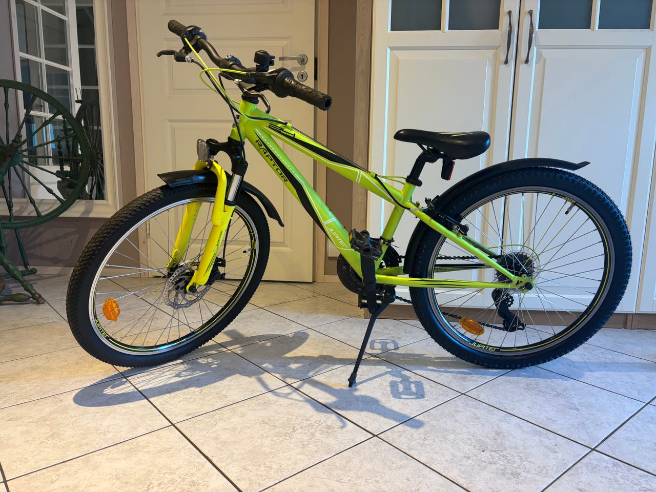 Siisti 21-vaihteinen Jupiter 24” pyörä