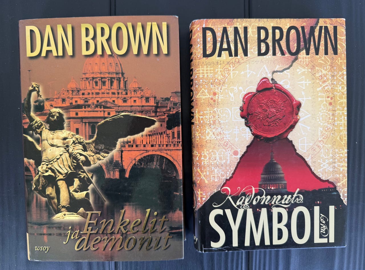Dan Brown Enkelit ja demonit & Kadonnut symboli kirjat