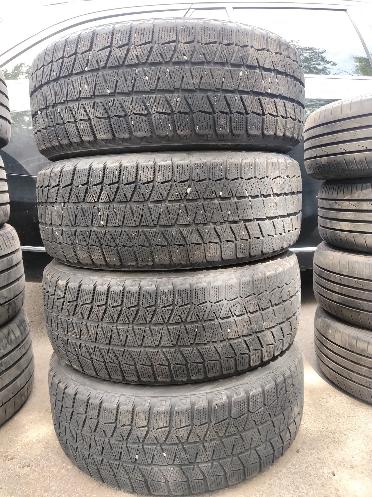 205/55/16 Bridgestone kitkarenkaat 4 kpl, pinta 2x6,5mm ja 2x5,5m