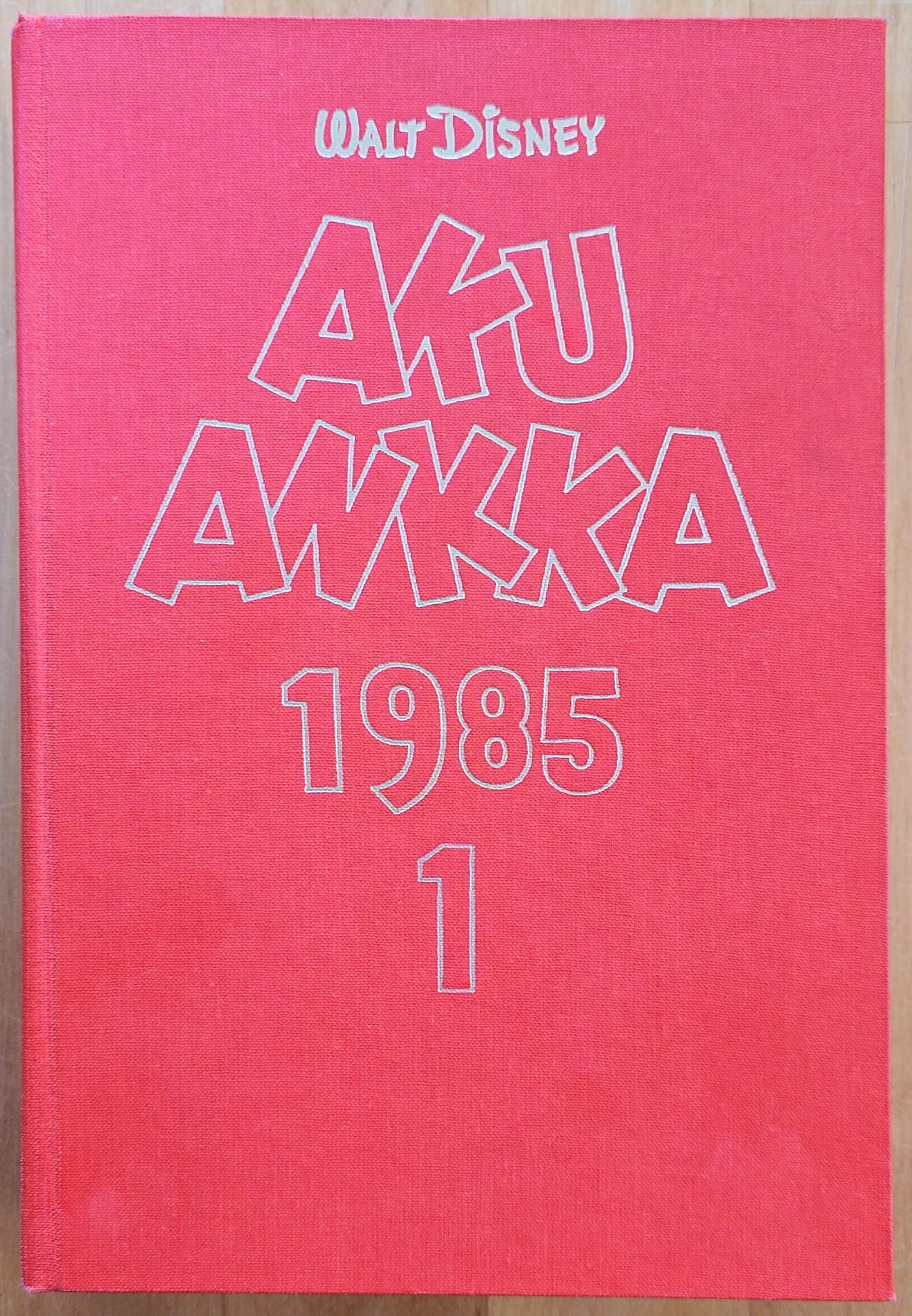 Aku Ankan vuosikerta 1985 osa 1, lehdet 1-26