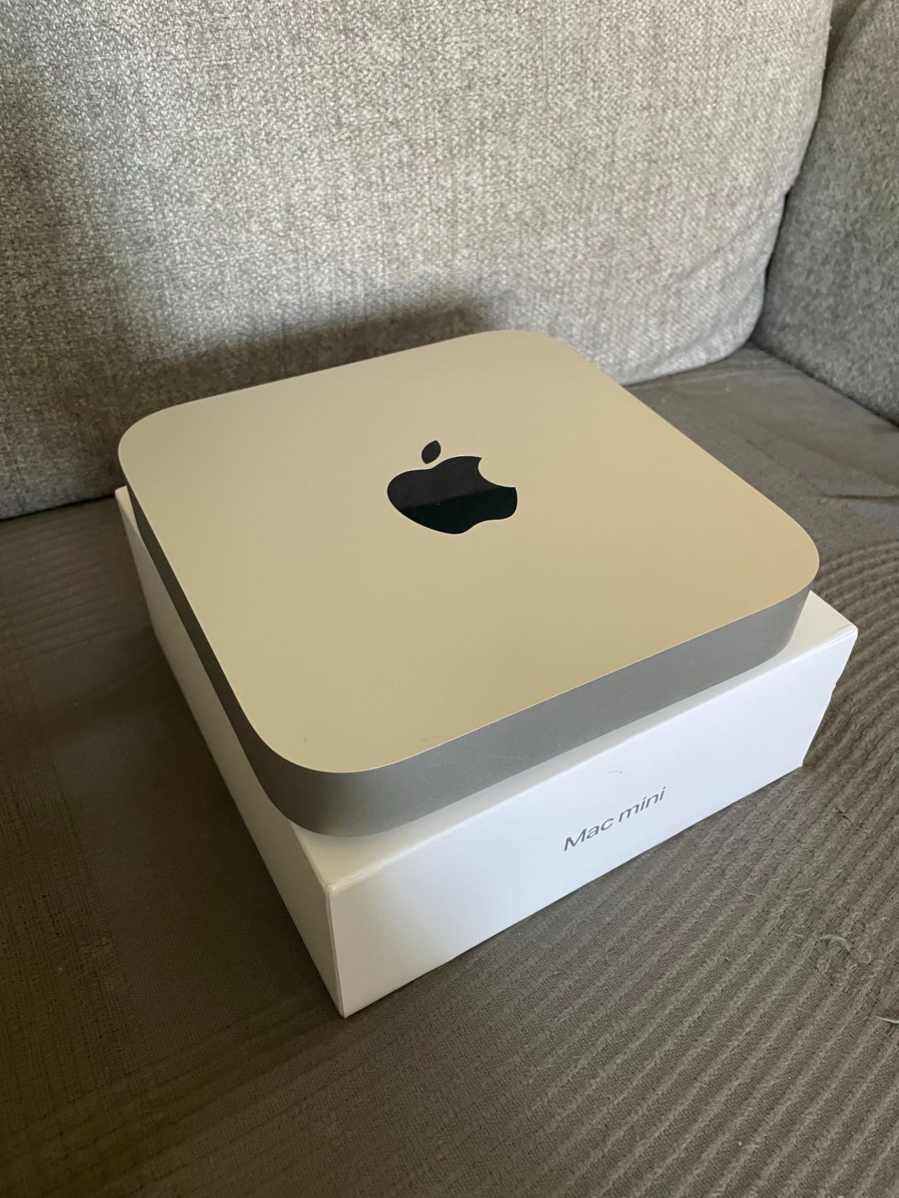 Apple Mac mini 16GB / 256GB