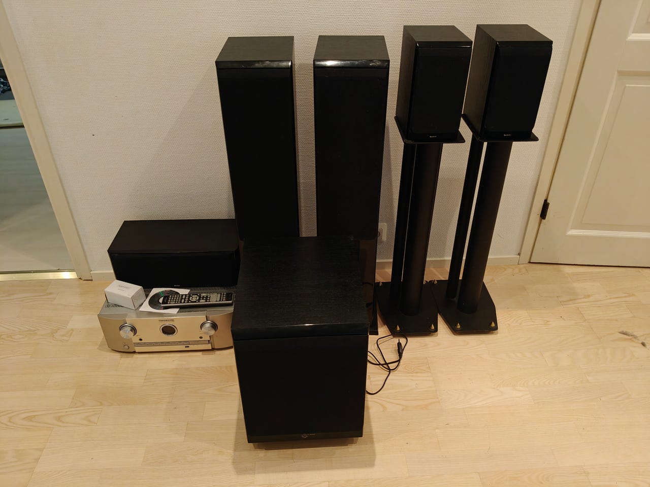Marantz + Audio Pro kotiteatteri