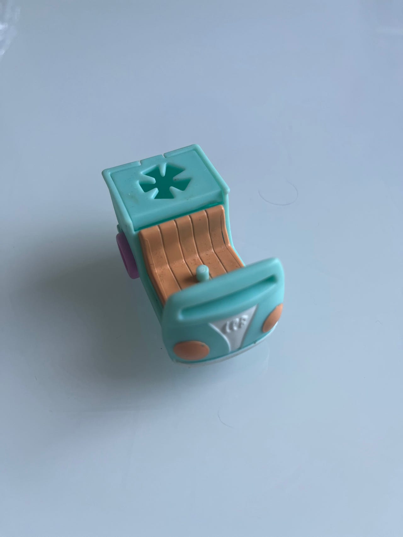Littlest Pet Shop pieni auto / pakettiauto