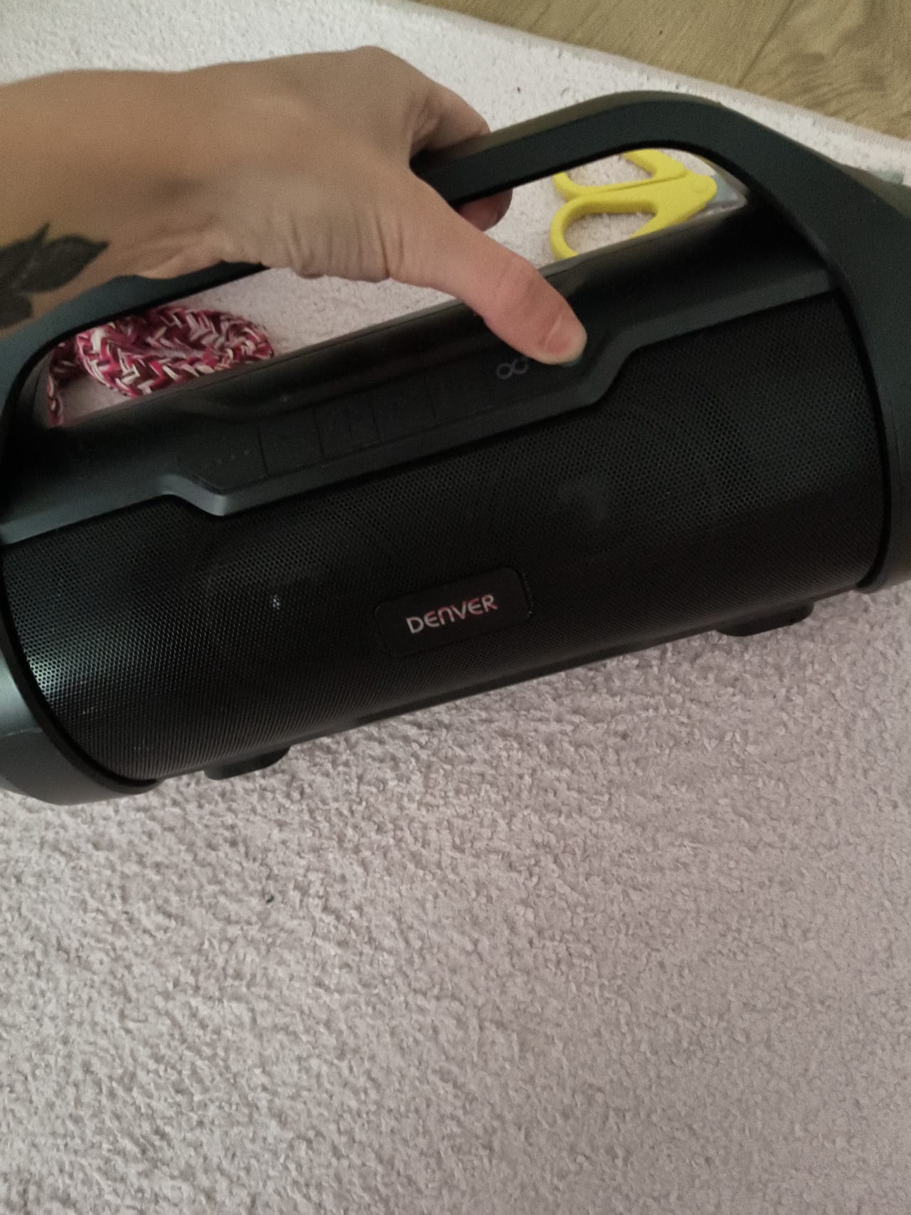 Denver kannettava Bluetooth-kaiutin