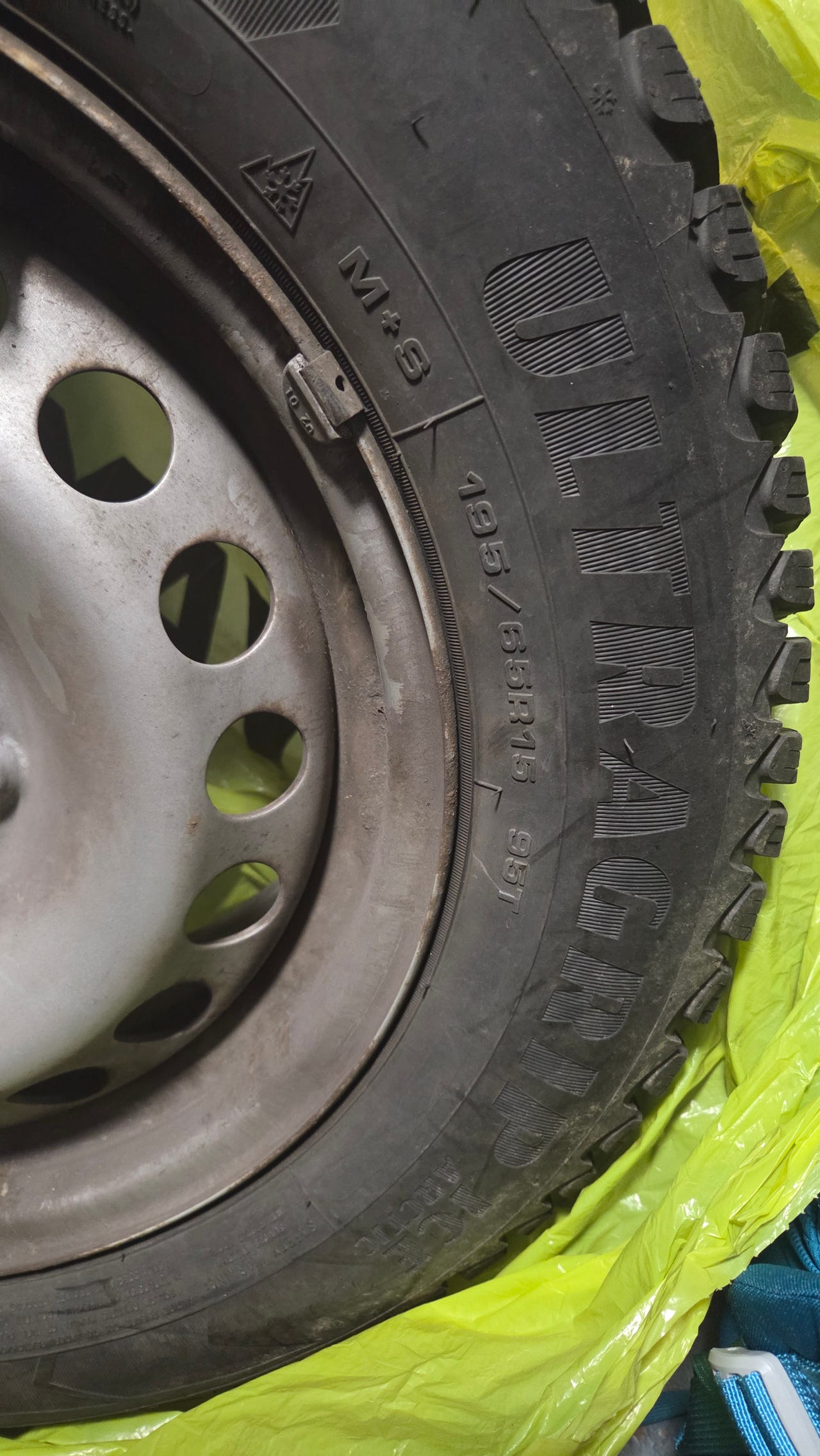 Goodyear 195/65 R15 95T XL