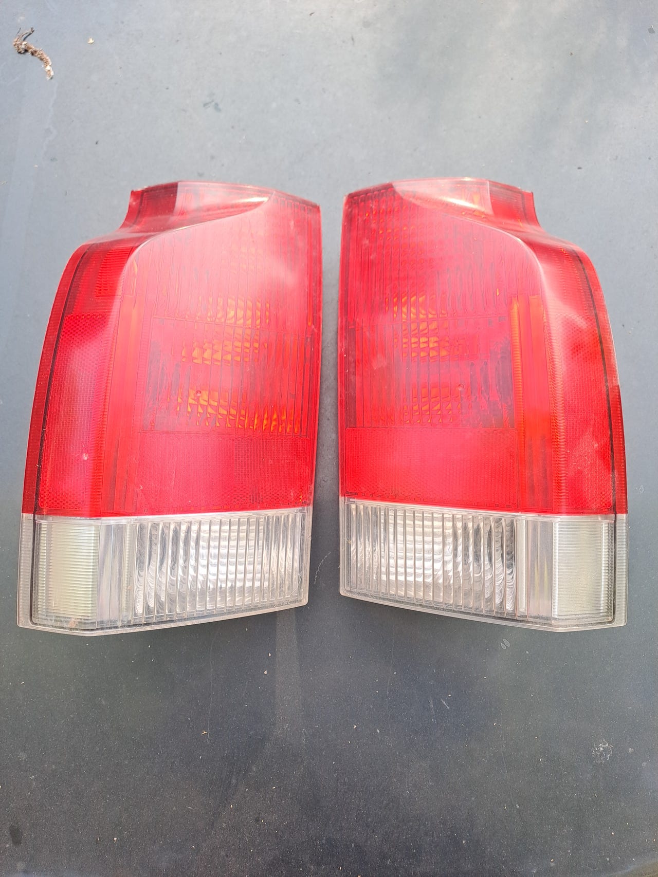Volvo V70 Mk2 takavalot