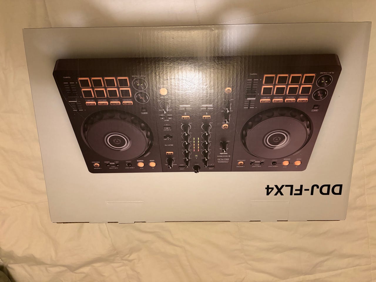 Pioneer DJ DDJ-FLX4 – TÄYSIN AVAAMATON + ostokuitti mukaan!