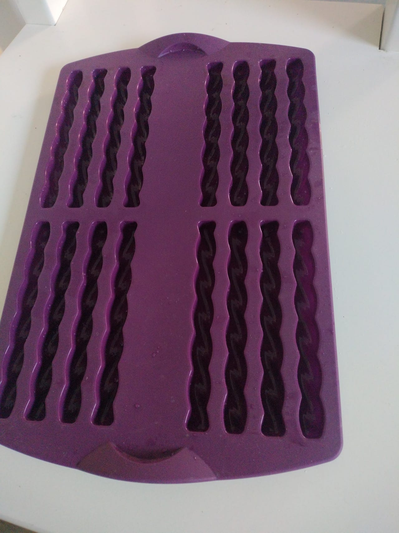 Tupperware silikoni sticks leivontavuoka violetti
