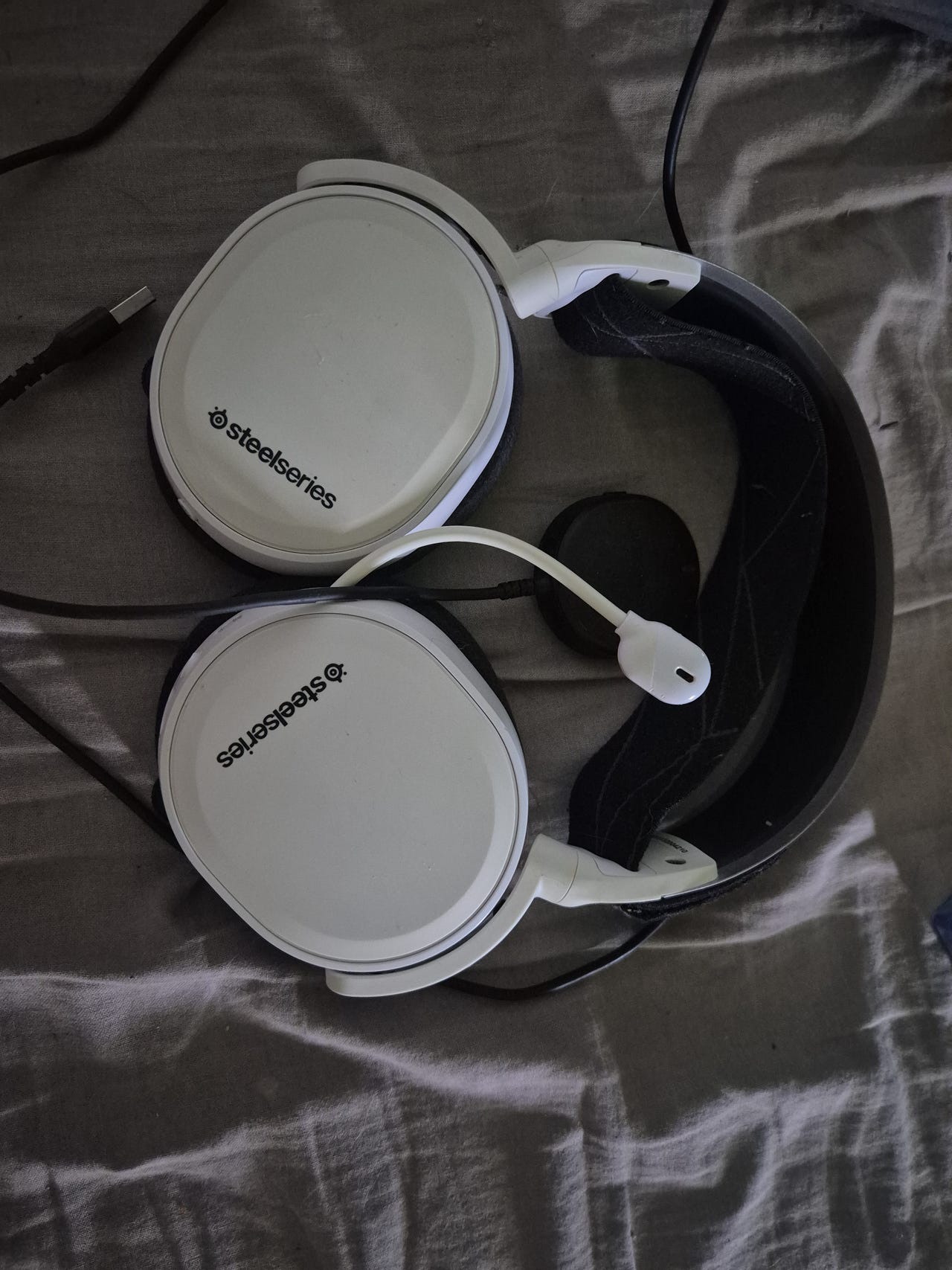 Steelseries arctic 7 valkoinen