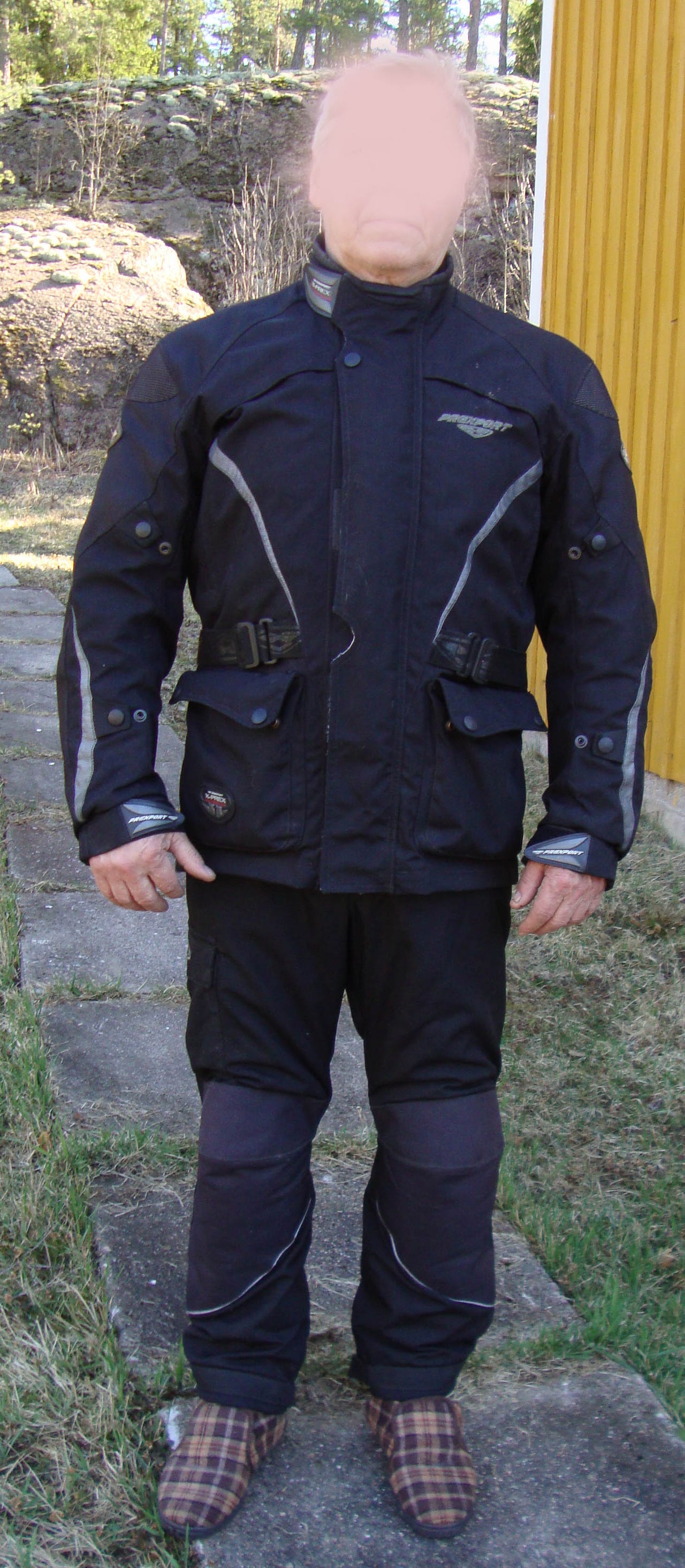 AJOPUKU