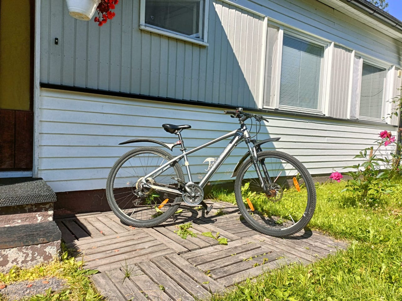 INSERA 29 MAASTOPYÖRÄ