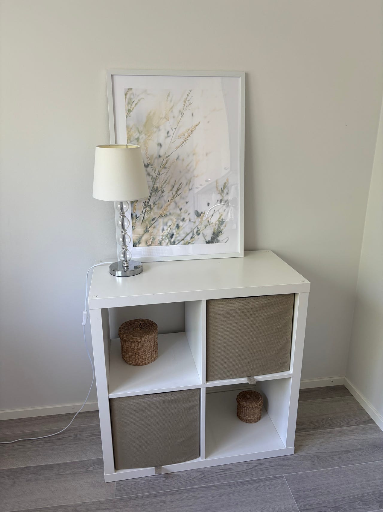 IKEA valkoinen hyllykkö 4 lokeroa
