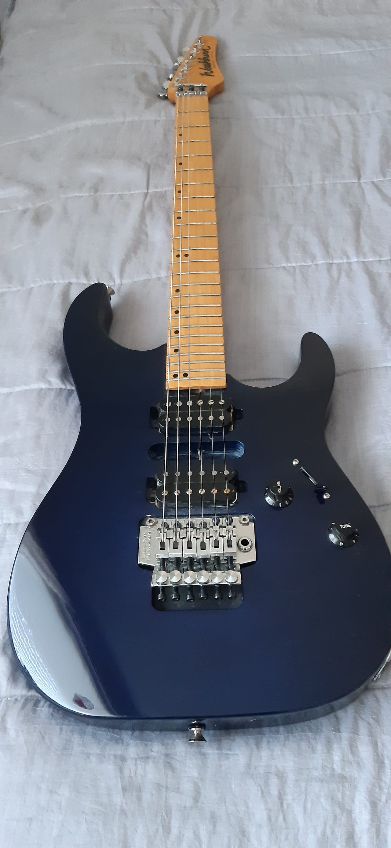 Myydään Washburn Mercury II Series sähkokitara sininen