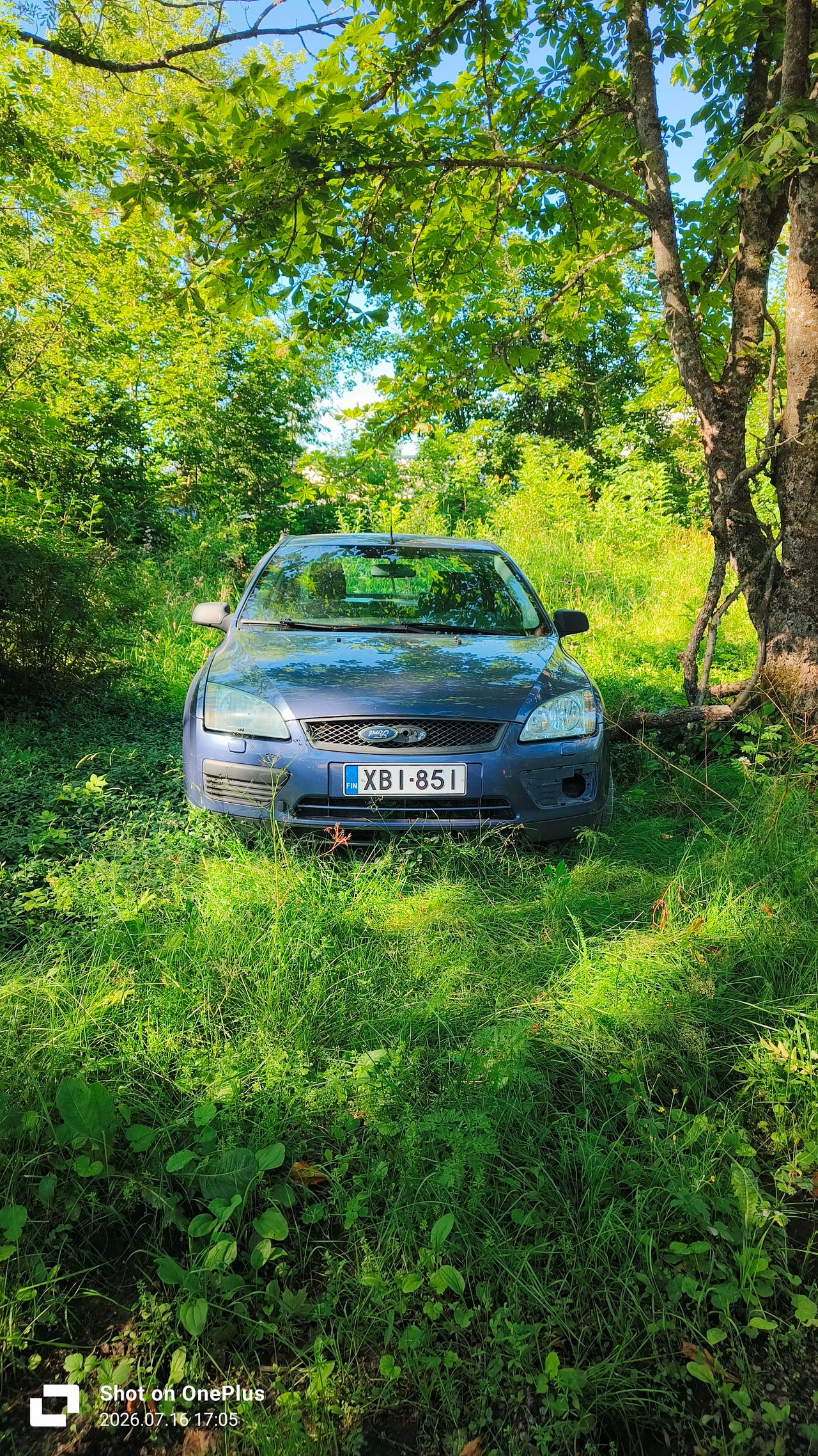 Autoja korjaukseen ja osiskis