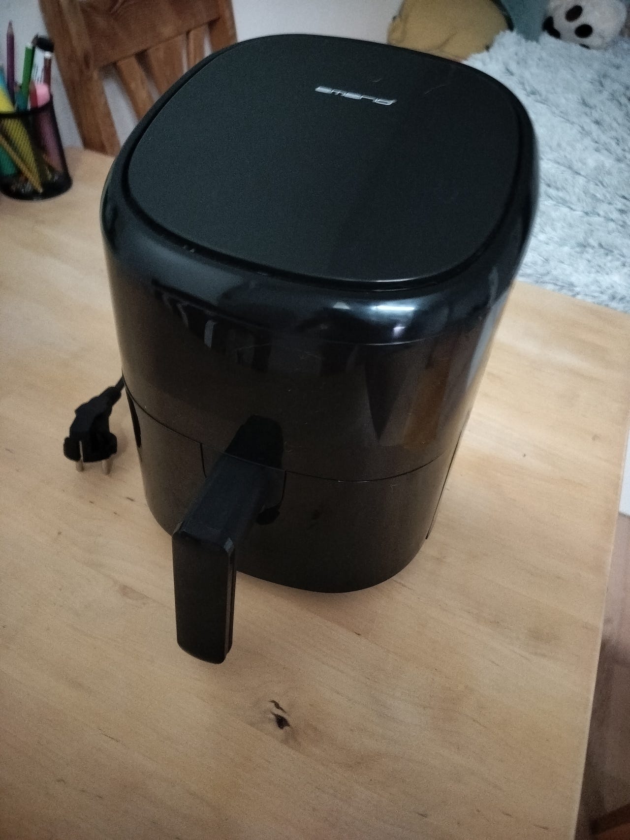 Emerio airfryer musta