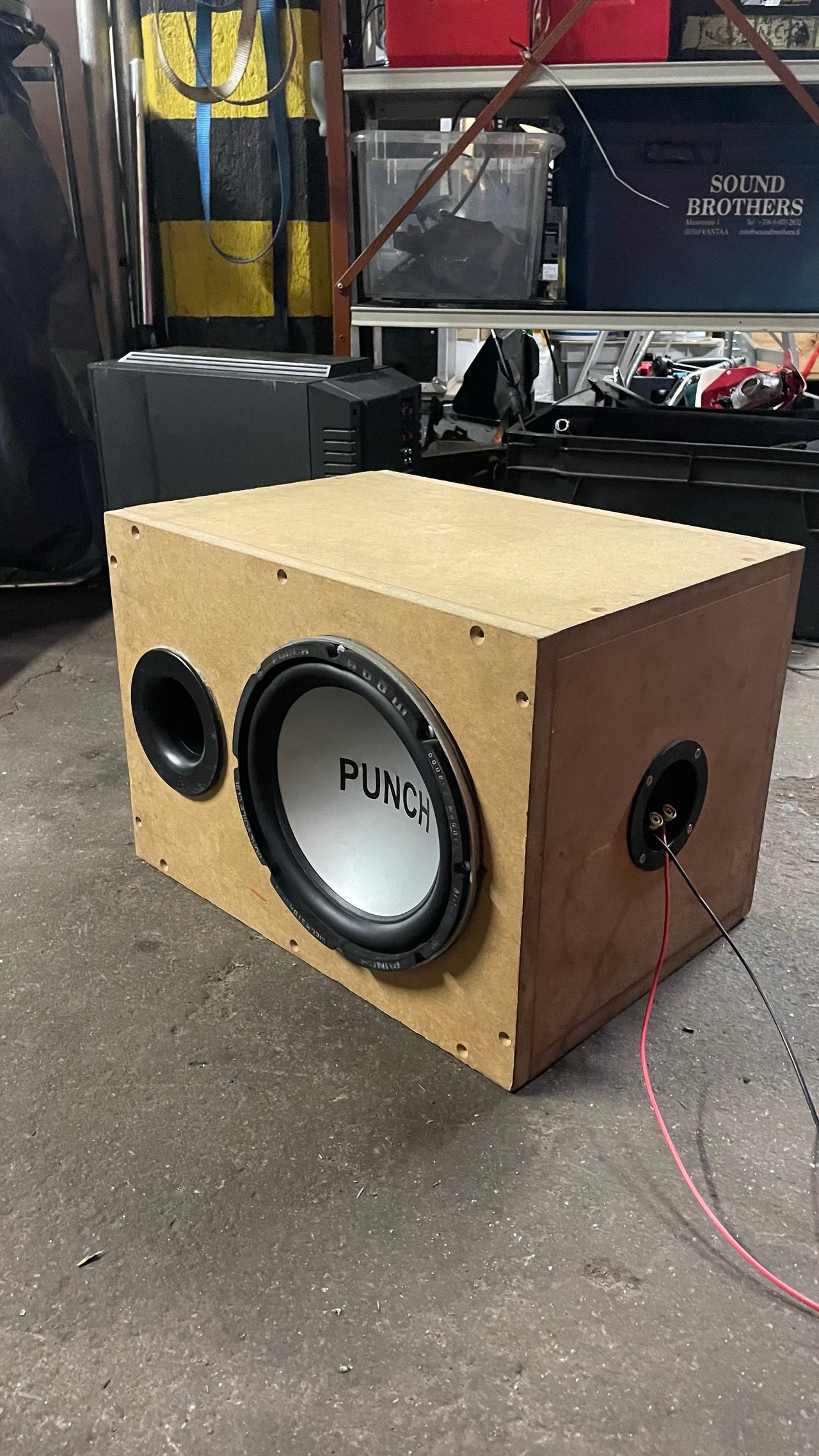 10’’ ja 12’’ subbari + vahvistin setti