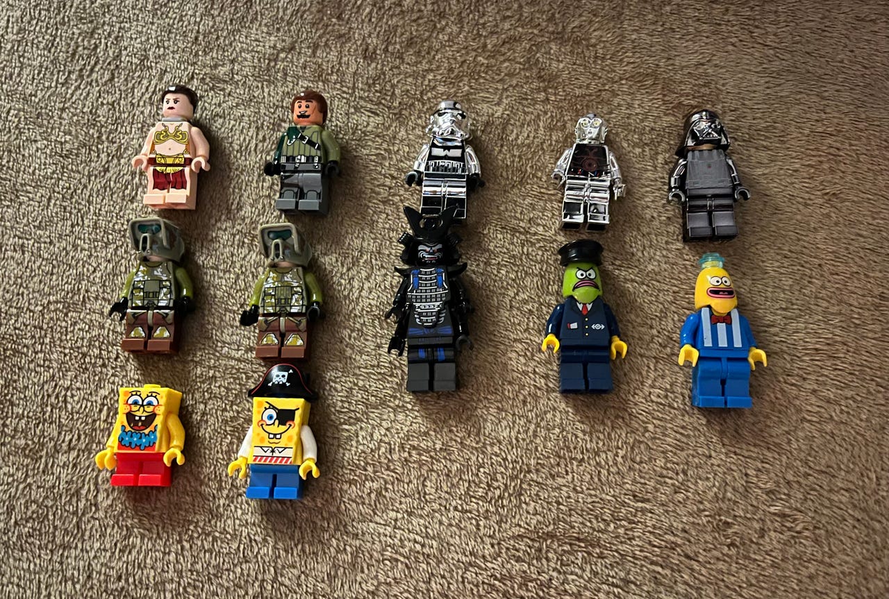 Myynnissä custom Lego hahmoja