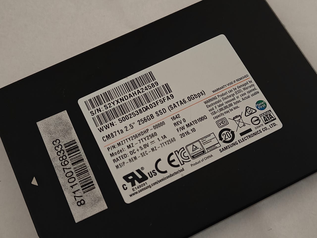 Samsung PM871A 256 GB gigatavun SSD-levy