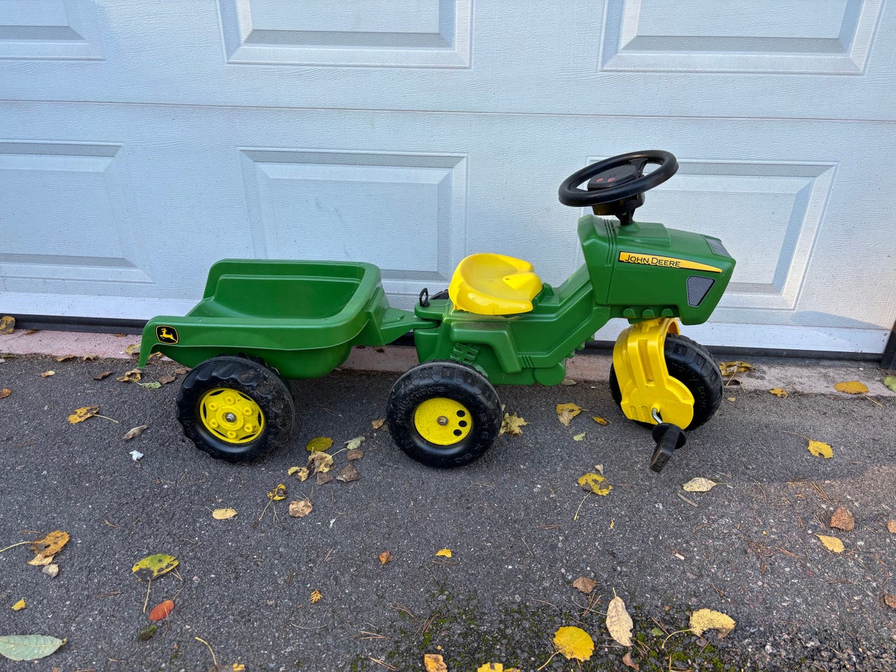 John Deere polkutraktori