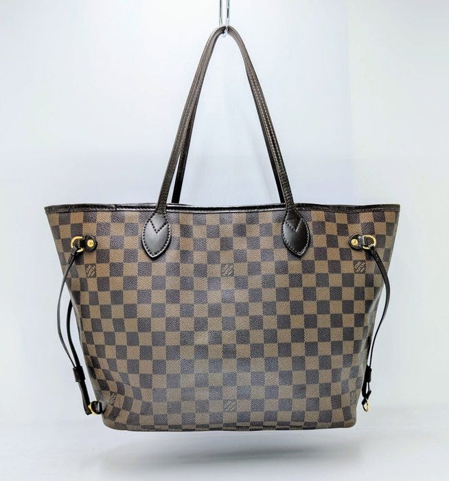 Louis Vuitton - Neverfull MM - Käsilaukku